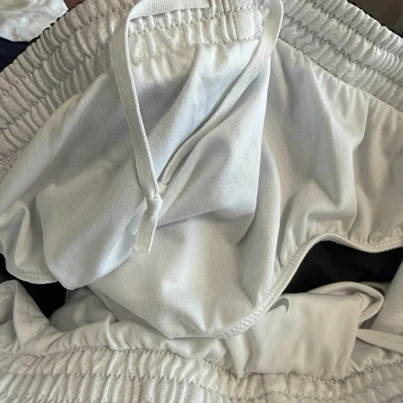 Nike Dri-FIT Tempo Running Shorts Womens XL Black White Mesh Trim Athletic XL - Picture 7 of 8